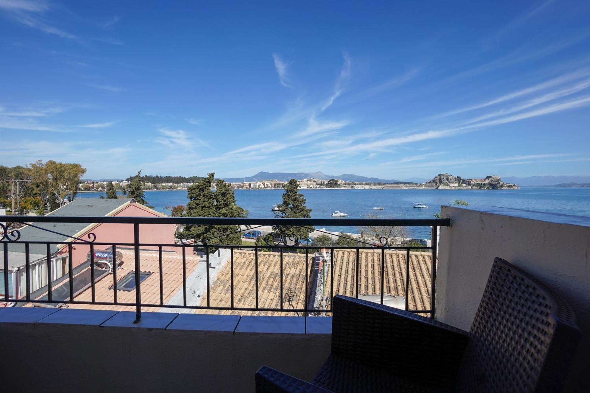 Anemomilos Sea View Penthouse Corfu  Buitenkant foto