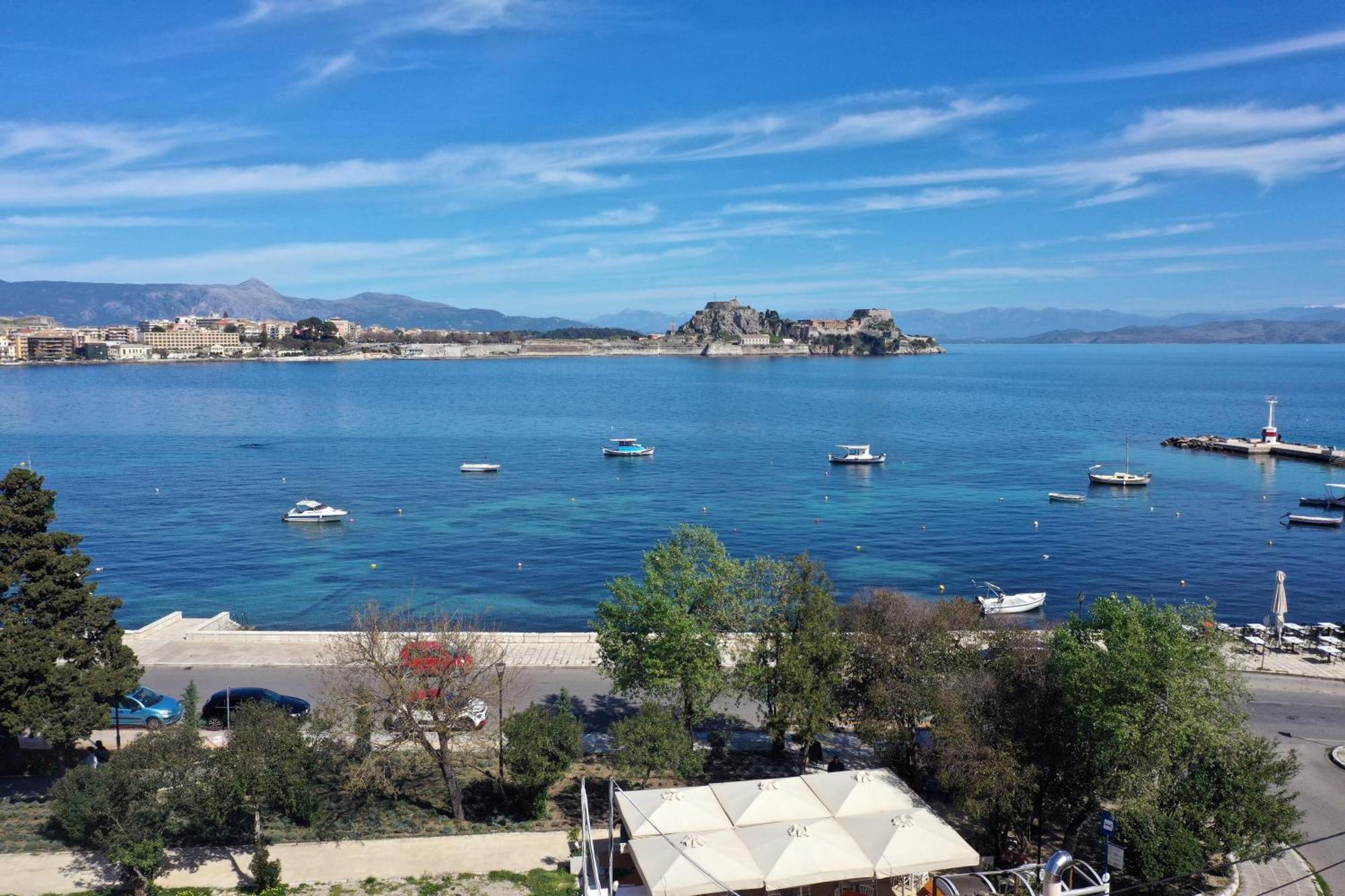 Anemomilos Sea View Penthouse Corfu  Buitenkant foto